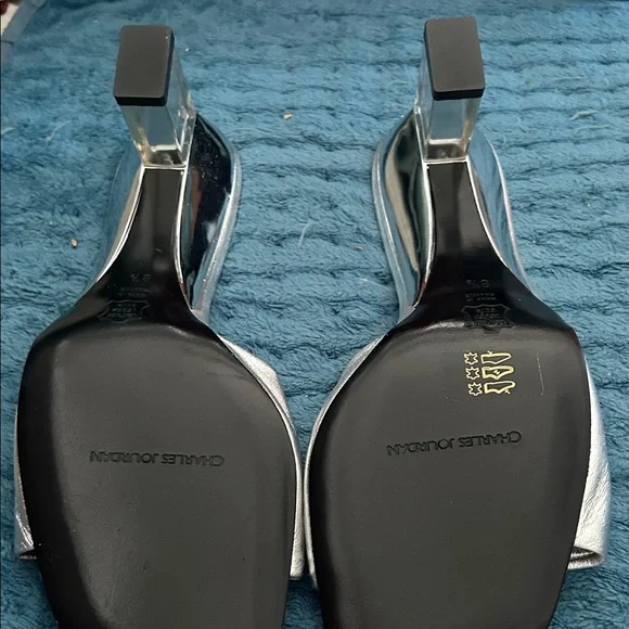 Charles Jourdan Silver Knot Heels - Picture 4 of 5